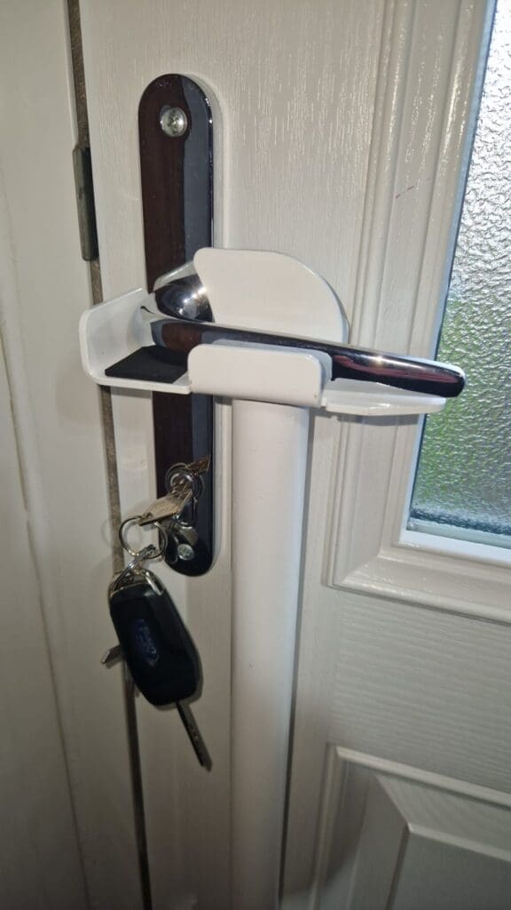 5. HOLDOOR - Does your daughter need one?
